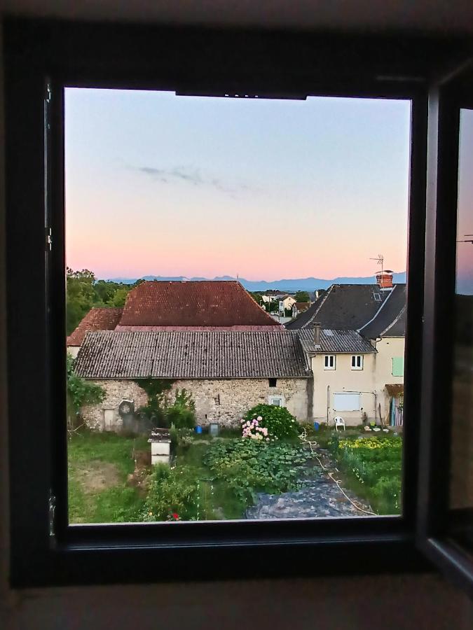 Les Tanalis - Chambres D'Hotes & Gite Gurs Bagian luar foto