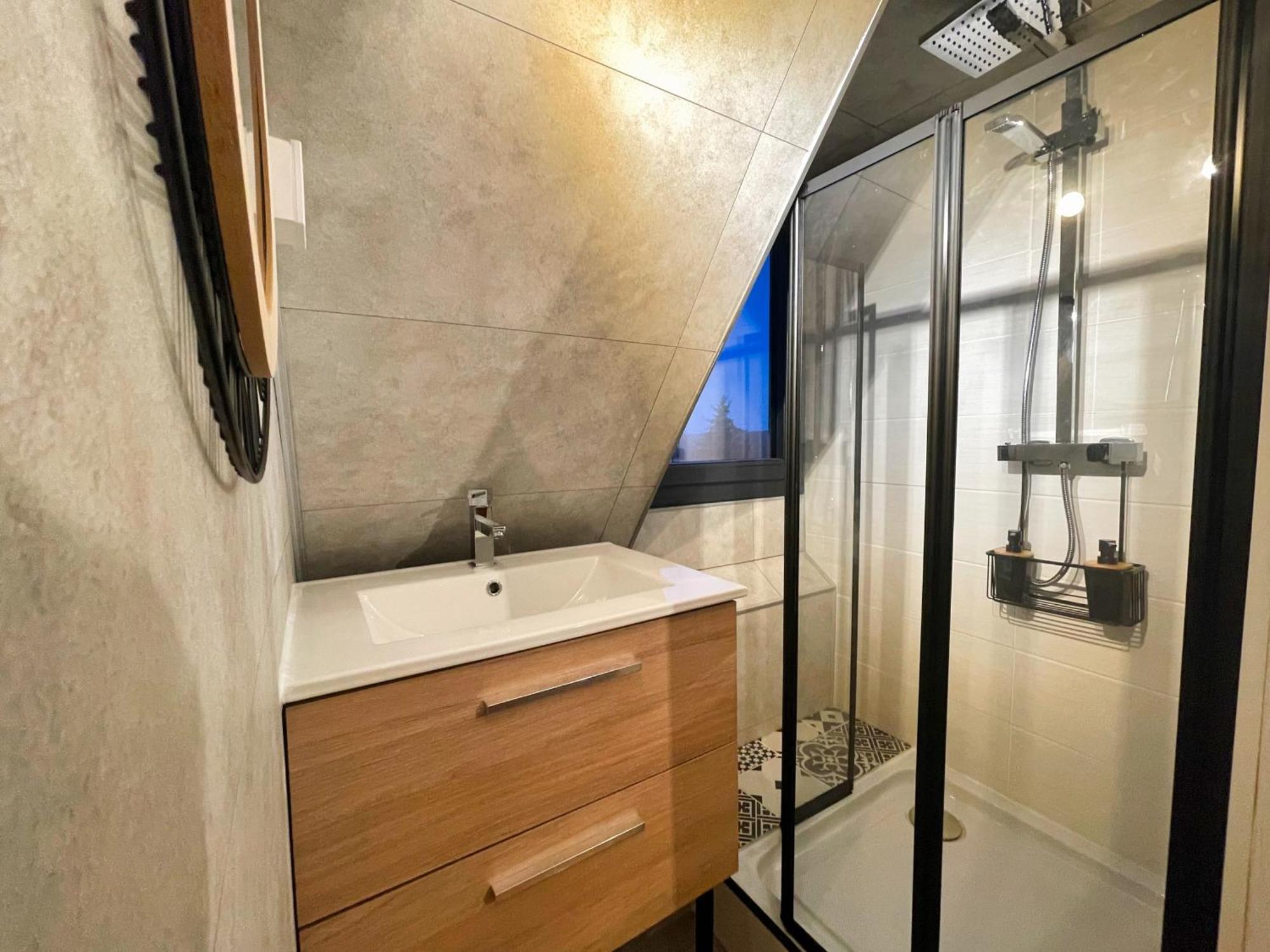 Les Tanalis - Chambres D'Hotes & Gite Gurs Bagian luar foto